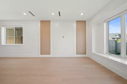 2 10700 Aragon Road, Richmond, BC, Richmond — Half Duplex for sale