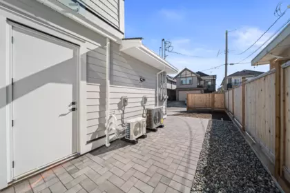 Garden / Landscaping Photo of 2 10700 Aragon Road, Richmond, BC