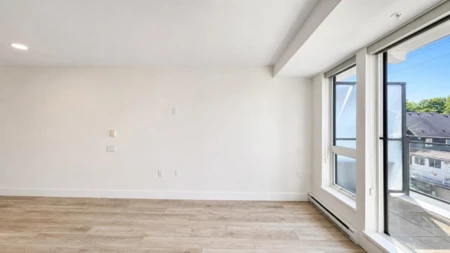 Walk-In Closet Photo of 308 630 E Broadway, Vancouver, BC