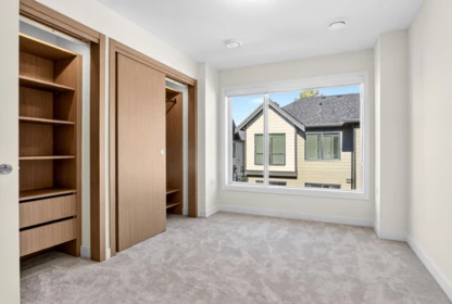 Walk-In Closet Photo of 15 4337 Boundary Road, Richmond, BC