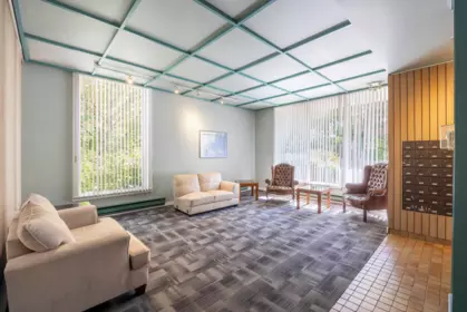 Hallway Photo of 1702 5645 Barker Avenue, Burnaby, BC