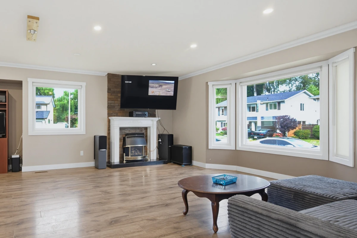 Dining Area Photo of 8432 Piper Crescent, Chilliwack, BC