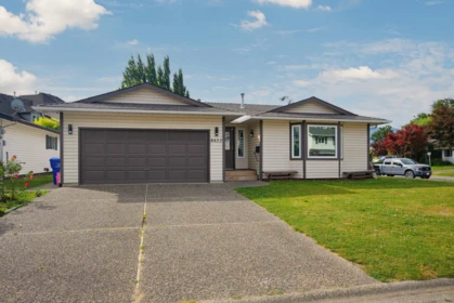 8432 Piper Crescent, Chilliwack, BC, Chilliwack — Single Family Residence for sale