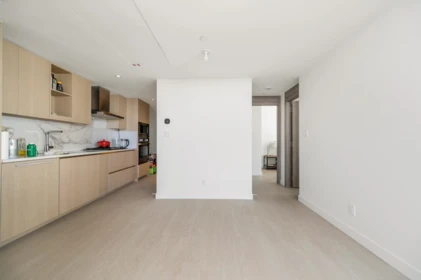 Powder Room Photo of 2702 13768 100 Avenue, Surrey, BC