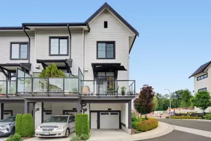 Outdoor Deck Photo of 1 7967 197 Street, Langley, BC