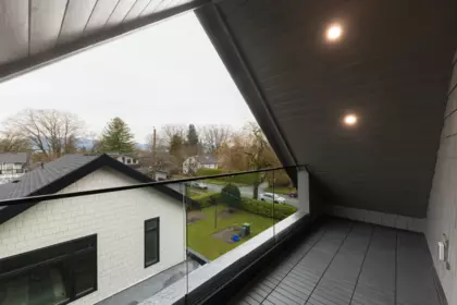 Backyard Photo of 4 419 W 23rd Avenue, Vancouver, BC