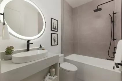 Hallway Photo of 4 419 W 23rd Avenue, Vancouver, BC