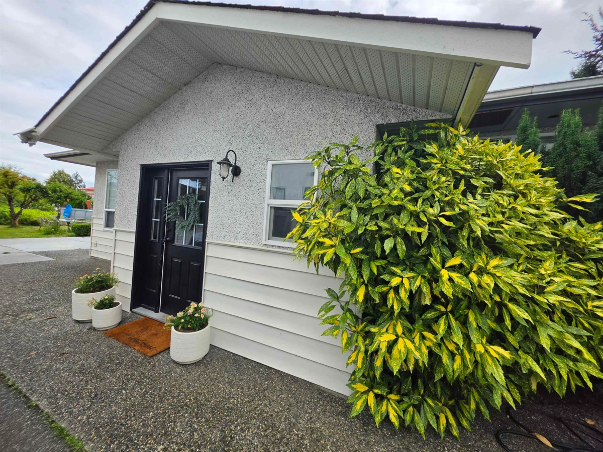 Exterior Rear Photo of 672 Columbia Street, Abbotsford, BC