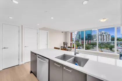 Kitchen Island Photo of 713 1618 Quebec Street, Vancouver, BC