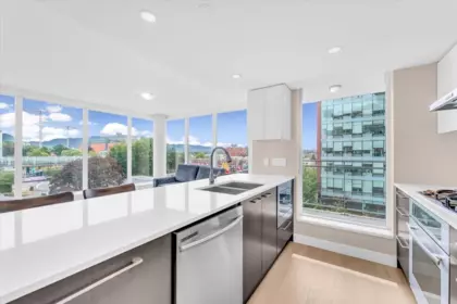 Kitchen Photo of 713 1618 Quebec Street, Vancouver, BC