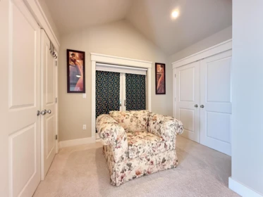 Hallway Photo of 2276 Boulder Court, West Vancouver, BC