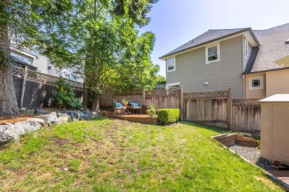 Swimming Pool Photo of 5910 164a Street, Surrey, BC