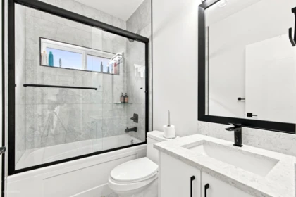Mudroom Photo of 13271 80 Avenue, Surrey, BC