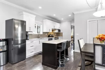 Breakfast Nook Photo of 33067 6th Avenue, Mission, BC