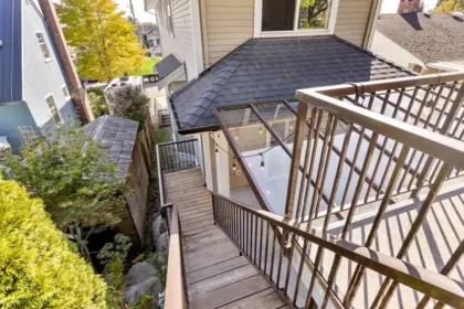 Garden / Landscaping Photo of 33067 6th Avenue, Mission, BC