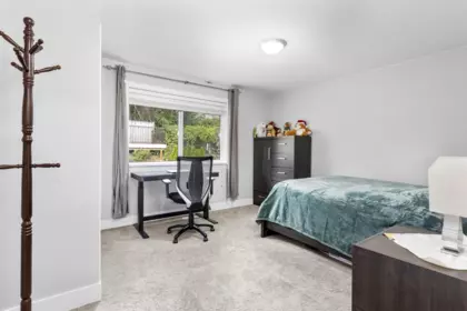 Mudroom Photo of 33067 6th Avenue, Mission, BC