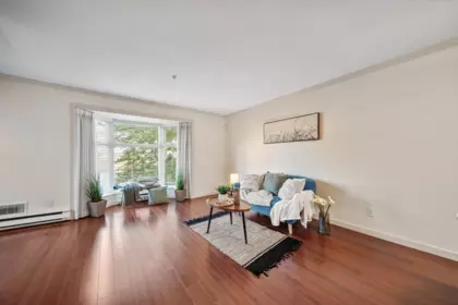 305 526 Thirteenth Street, New Westminster, BC, New Westminster — Apartment/Condo for sale