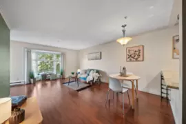 305 526 Thirteenth Street, New Westminster, BC