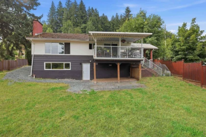 5825 Jinkerson Road, Chilliwack, BC, Chilliwack — Single Family Residence for sale