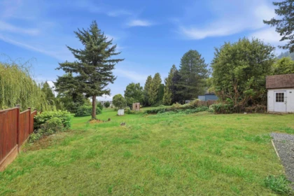 Swimming Pool Photo of 5825 Jinkerson Road, Chilliwack, BC