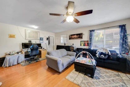 8863 King George Boulevard, Surrey, BC, Surrey — Single Family Residence for sale