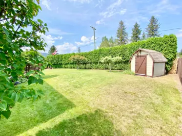 Exterior Rear Photo of 514 Oriole Way, No City Value, BC