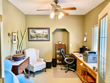 Family Room Photo of 514 Oriole Way, No City Value, BC