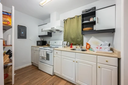 Hallway Photo of 6580 Williams Road, Richmond, BC