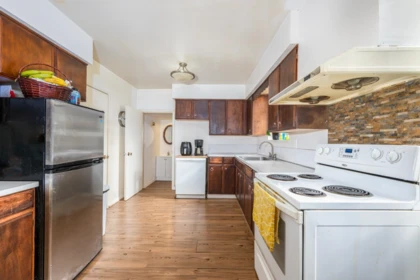 Kitchen Photo of 6580 Williams Road, Richmond, BC