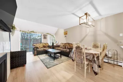 Breakfast Nook Photo of 28 17702 60 Avenue, Surrey, BC