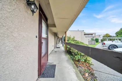 28 17702 60 Avenue, Surrey, BC, Surrey — Townhouse for sale