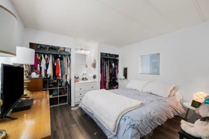Basement Recreation Room Photo of 20 24330 Fraser Highway, Langley, BC