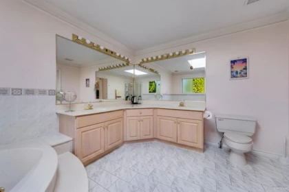 Laundry Room Photo of 7038 Bridge Street, Richmond, BC