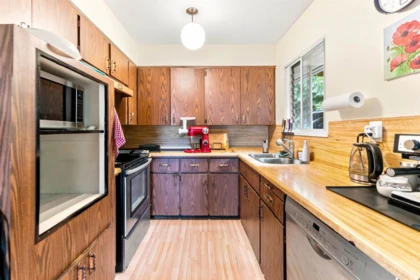 Breakfast Nook Photo of 11570 94 Avenue, Delta, BC