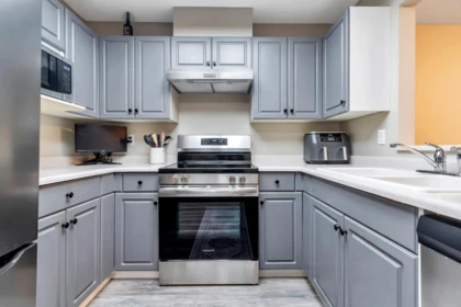 Kitchen Island Photo of 203 19835 64 Avenue, Langley, BC