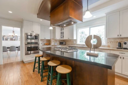 Breakfast Nook Photo of 5890 Braemar Avenue, Burnaby, BC