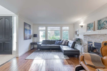 Family Room Photo of 5890 Braemar Avenue, Burnaby, BC