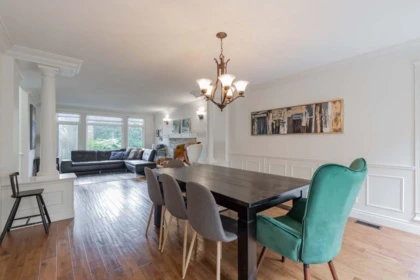 Kitchen Photo of 5890 Braemar Avenue, Burnaby, BC