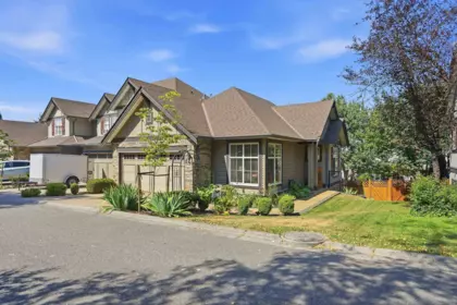 25 5900 Jinkerson Road, Chilliwack, BC, Chilliwack — Townhouse for sale