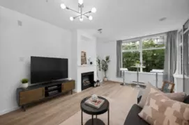 303 9288 University Crescent, Burnaby, BC