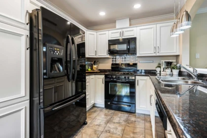 Breakfast Nook Photo of 74 44523 Mclaren Drive, Chilliwack, BC