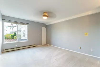 Breakfast Nook Photo of 104 33535 King Road, Abbotsford, BC