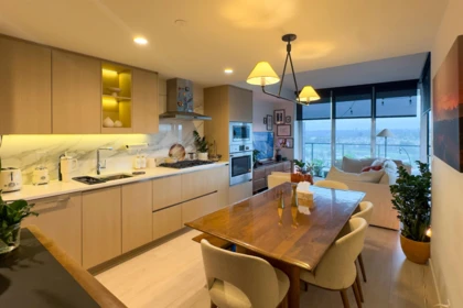 1702 4890 Lougheed Highway, Burnaby, BC, Burnaby — Apartment/Condo for sale