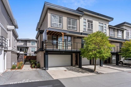 86 8413 Midtown Way, Chilliwack, BC, Chilliwack — Townhouse for sale