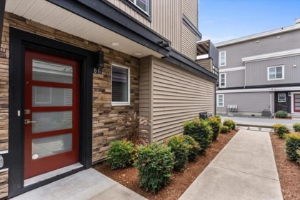 86 8413 Midtown Way, Chilliwack, BC, Chilliwack — Townhouse for sale