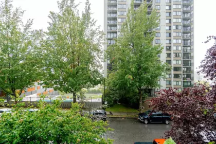 Kitchen Photo of 310 1355 Harwood Street, Vancouver, BC
