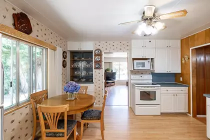 Breakfast Nook Photo of 4821 248 Street, Langley, BC