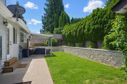 Outdoor Deck Photo of 32562 Murray Avenue, Abbotsford, BC