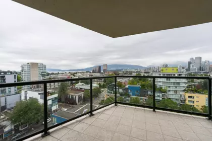 Backyard Photo of 1004 1483 W 7th Avenue, Vancouver, BC