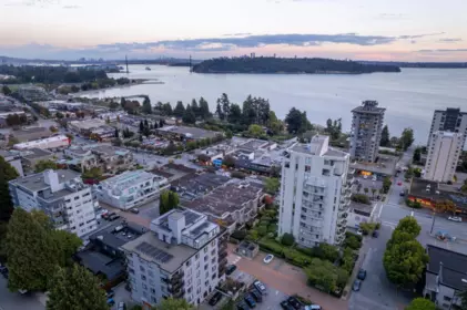 Community Amenities Photo (Clubhouse) of 502 570 18th Street, West Vancouver, BC